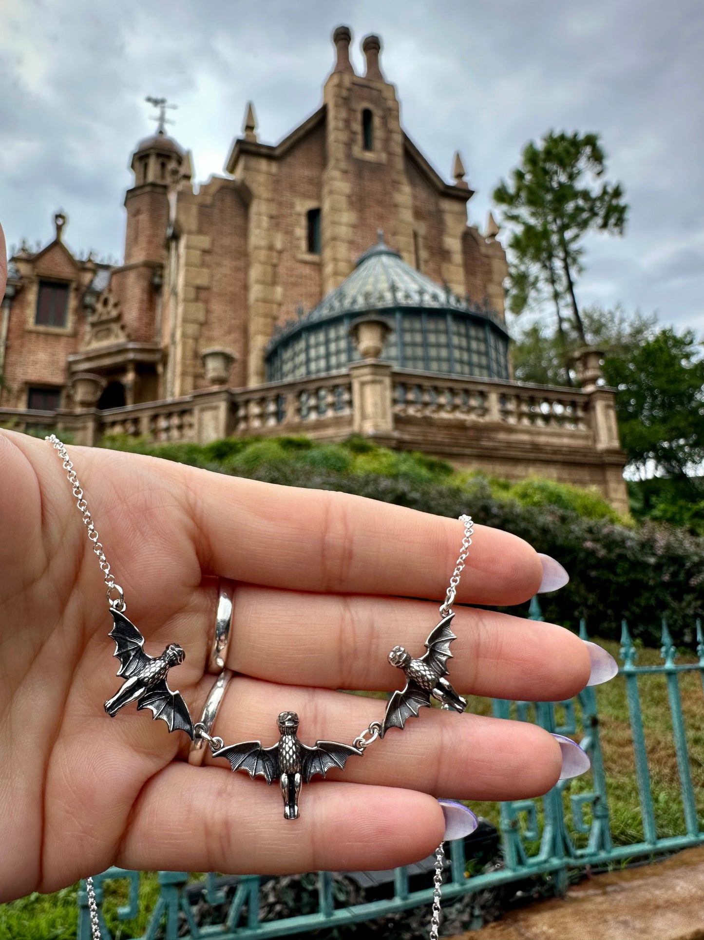 Bat Stancions Talisman