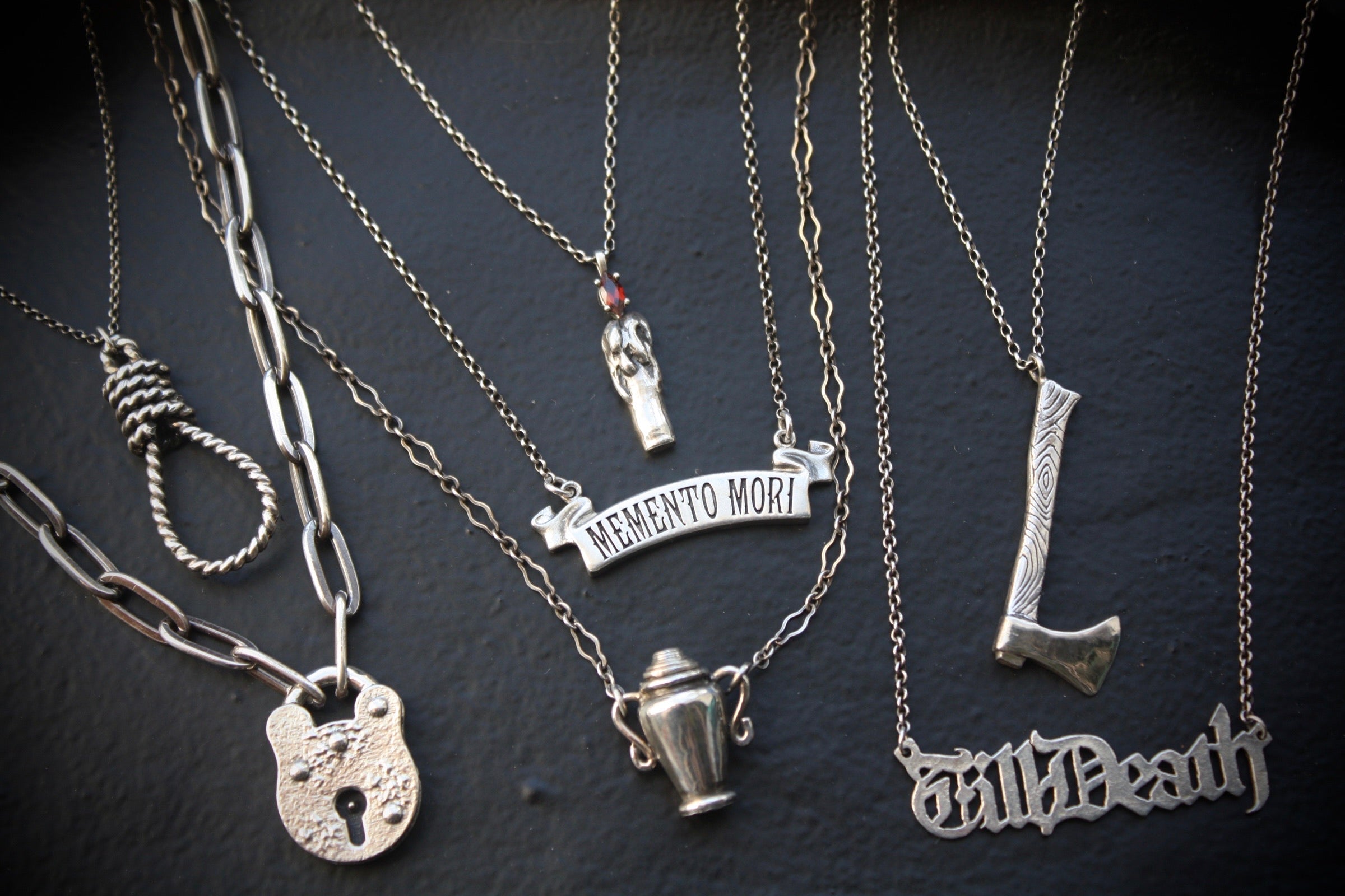 Memento Mori Ribbon Magick in Metal