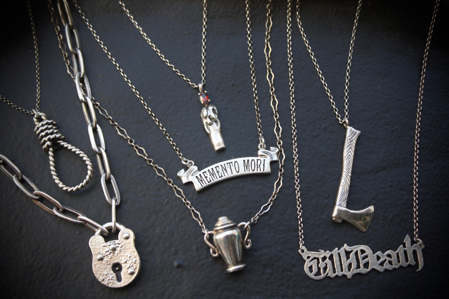 Memento Mori Ribbon
