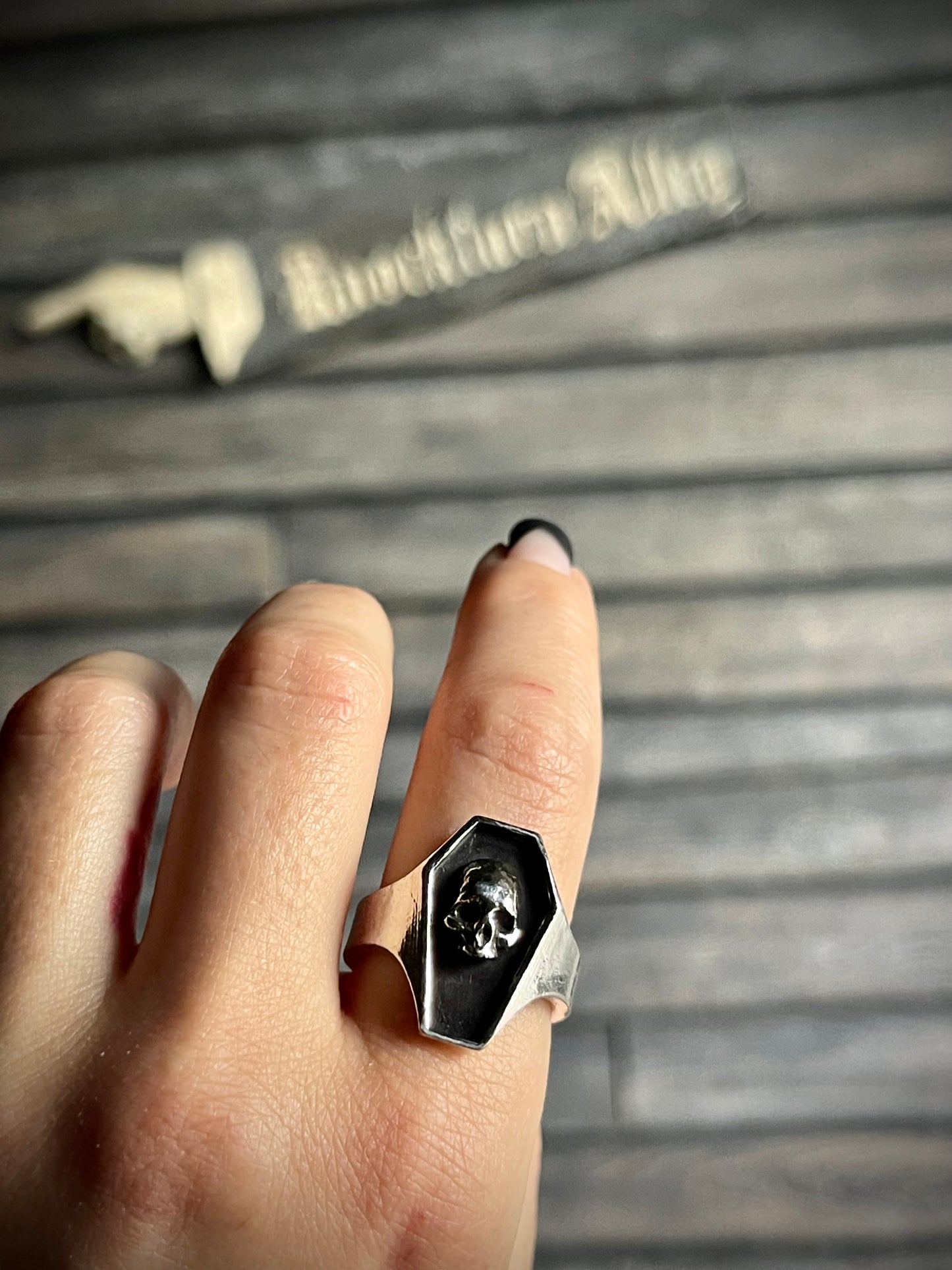 Skull Tomb Signet